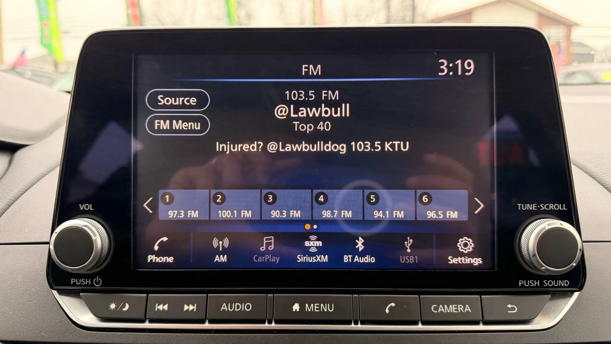 Used 2025 Nissan Altima 2.5 SV image 21