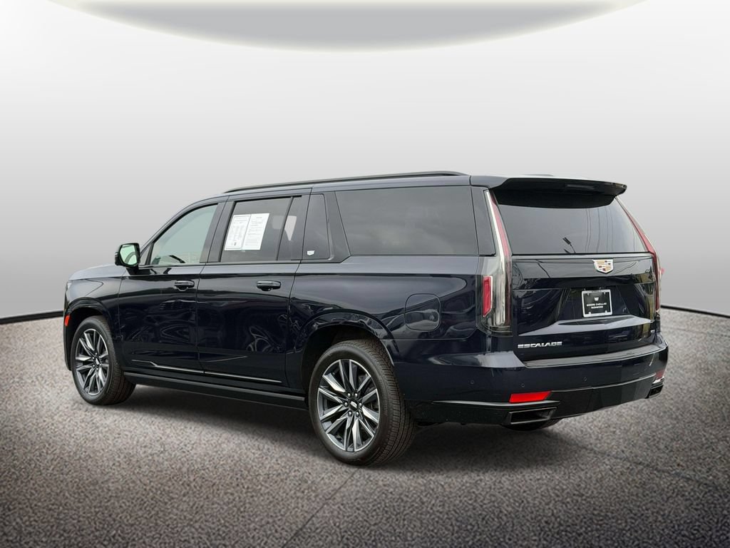 Used 2023 Cadillac Escalade ESV Sport Platinum AWD/4WD image 6