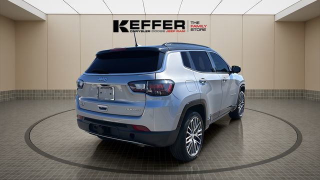 Used 2023 Jeep Compass Limited w/ Elite Group AWD/4WD image 6