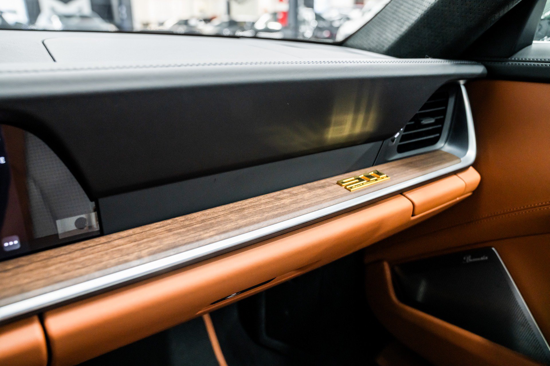 Used 2023 Porsche 911 Sport Classic RWD image 34