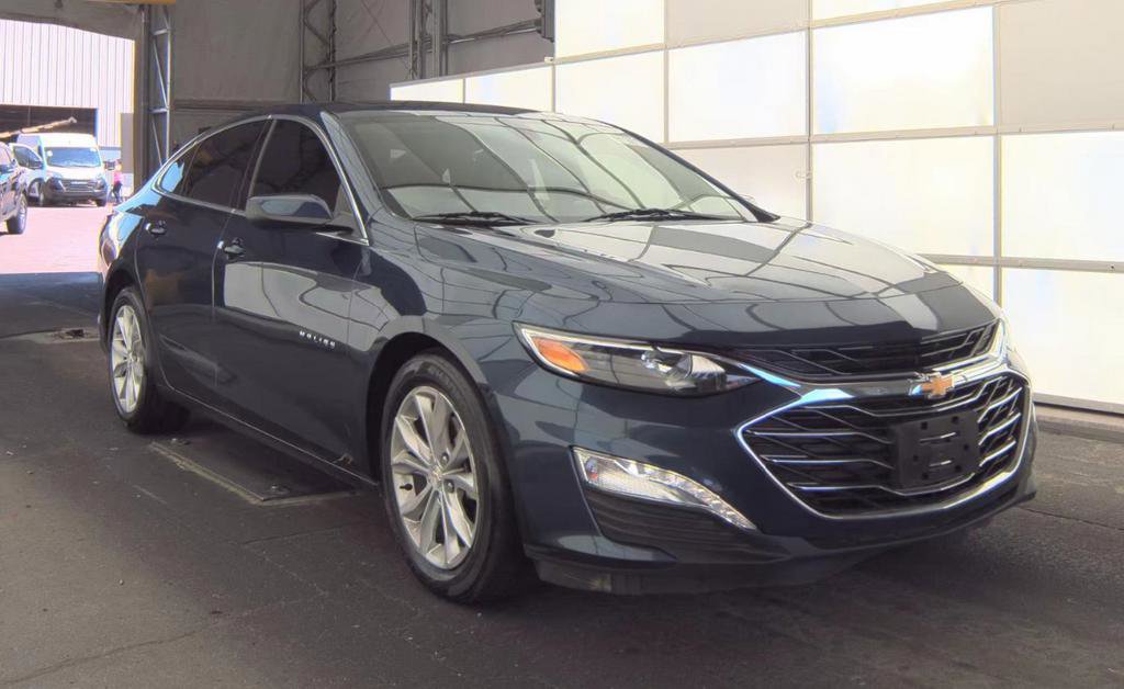 Used 2019 Chevrolet Malibu LT FWD video 1