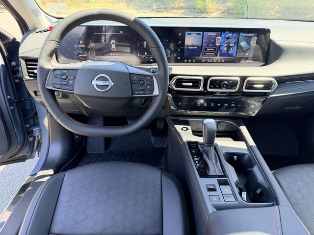 New 2026 Nissan Sentra SR w/ SR Premium Package FWD image 18