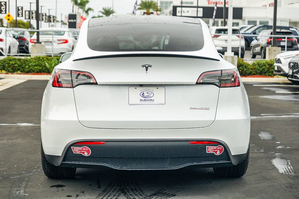 Used 2024 Tesla Model Y Performance image 6