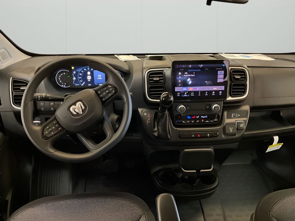 New 2025 RAM ProMaster 1500 w/ Quick Order Package 22G SLT image 8