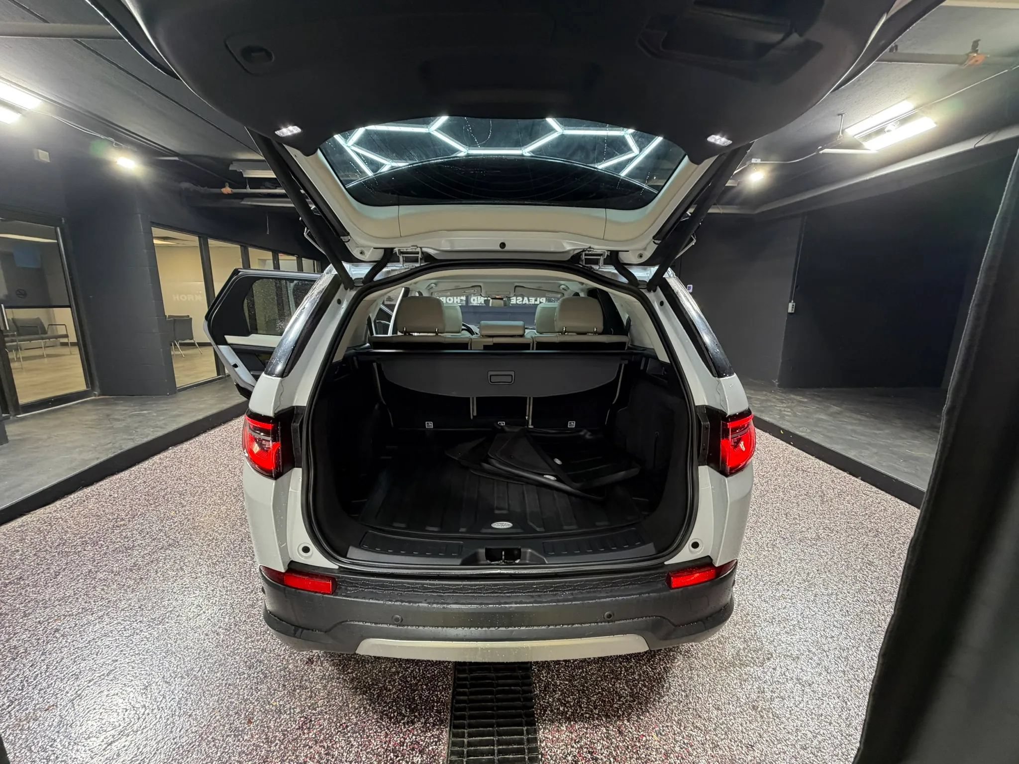 Used 2021 Land Rover Discovery Sport S AWD/4WD image 32