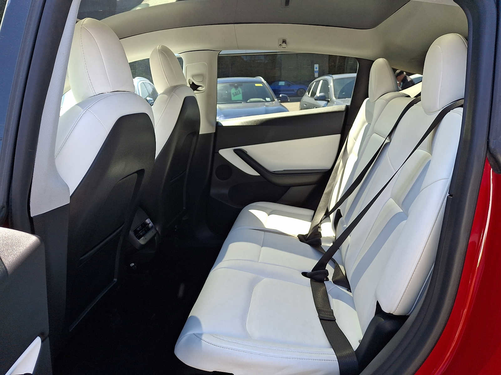 Used 2021 Tesla Model Y Long Range image 11