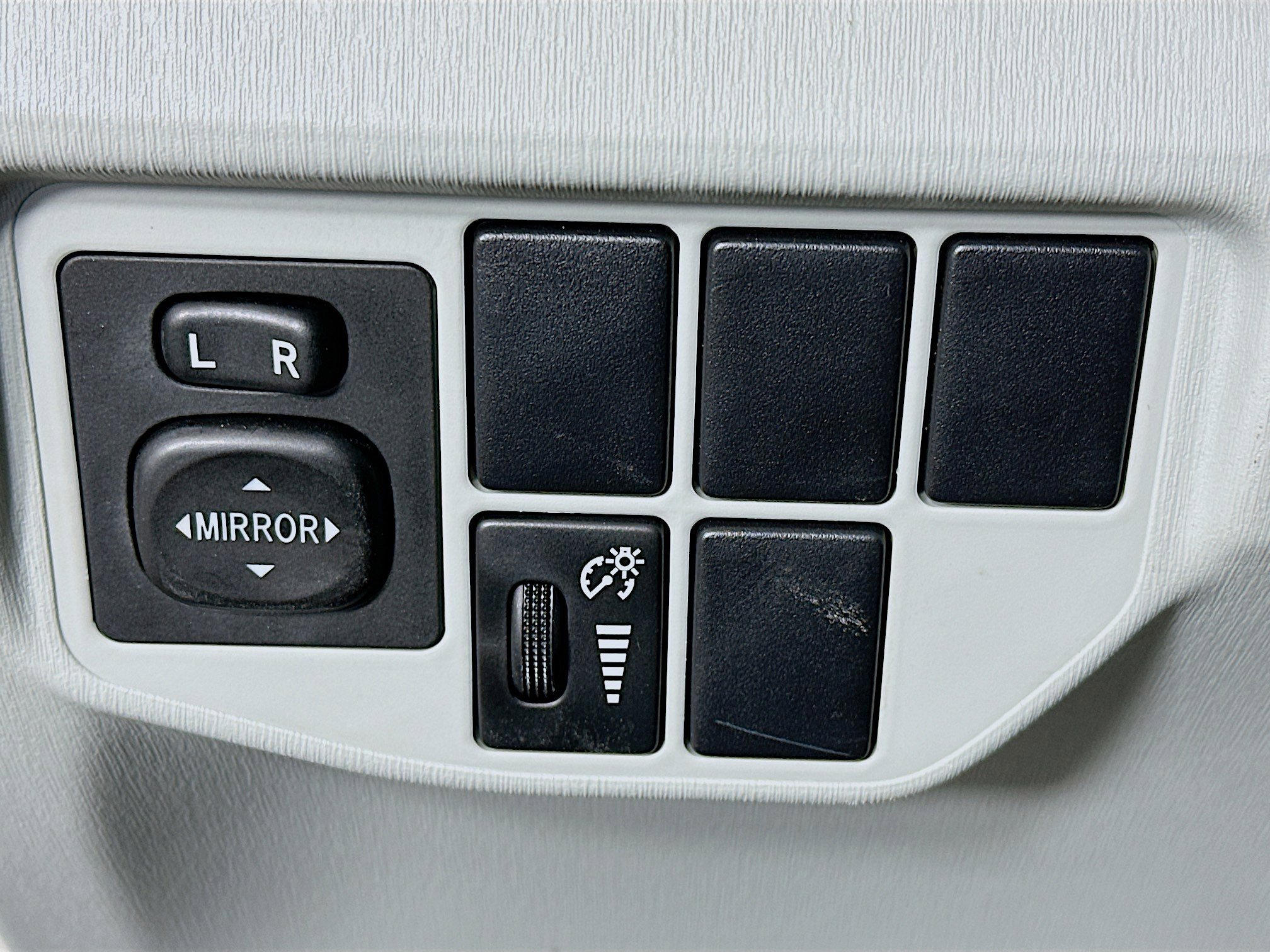 Used 2012 Toyota Prius Four FWD image 16