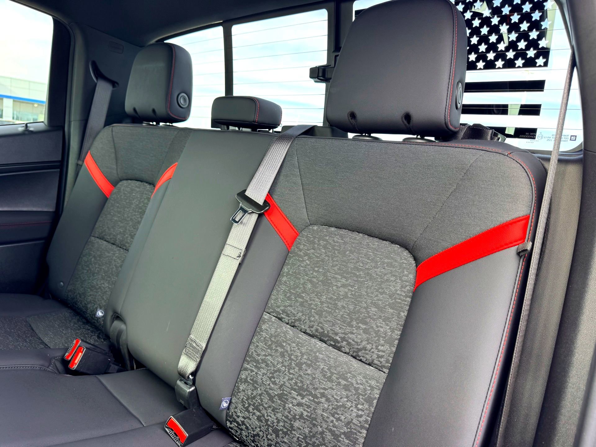 Used 2024 Chevrolet Colorado Z71 w/ Z71 Convenience Package 2 image 15