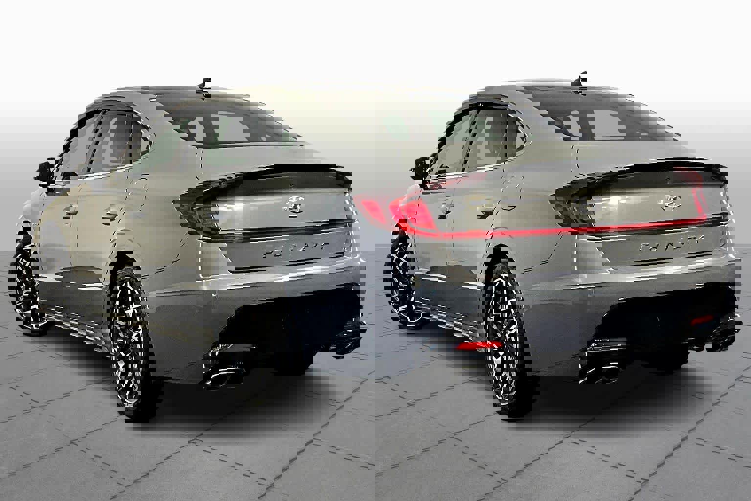 Used 2021 Hyundai Sonata N Line image 11