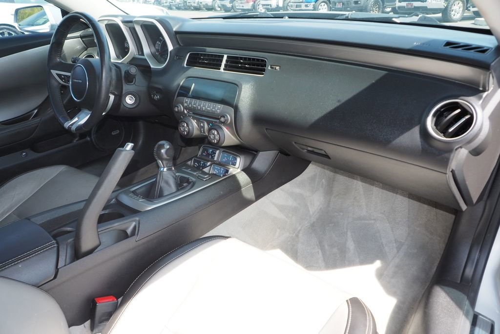Used 2011 Chevrolet Camaro SS image 18