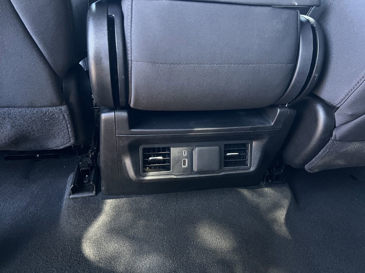 Used 2025 GMC Sierra 1500 Elevation image 30