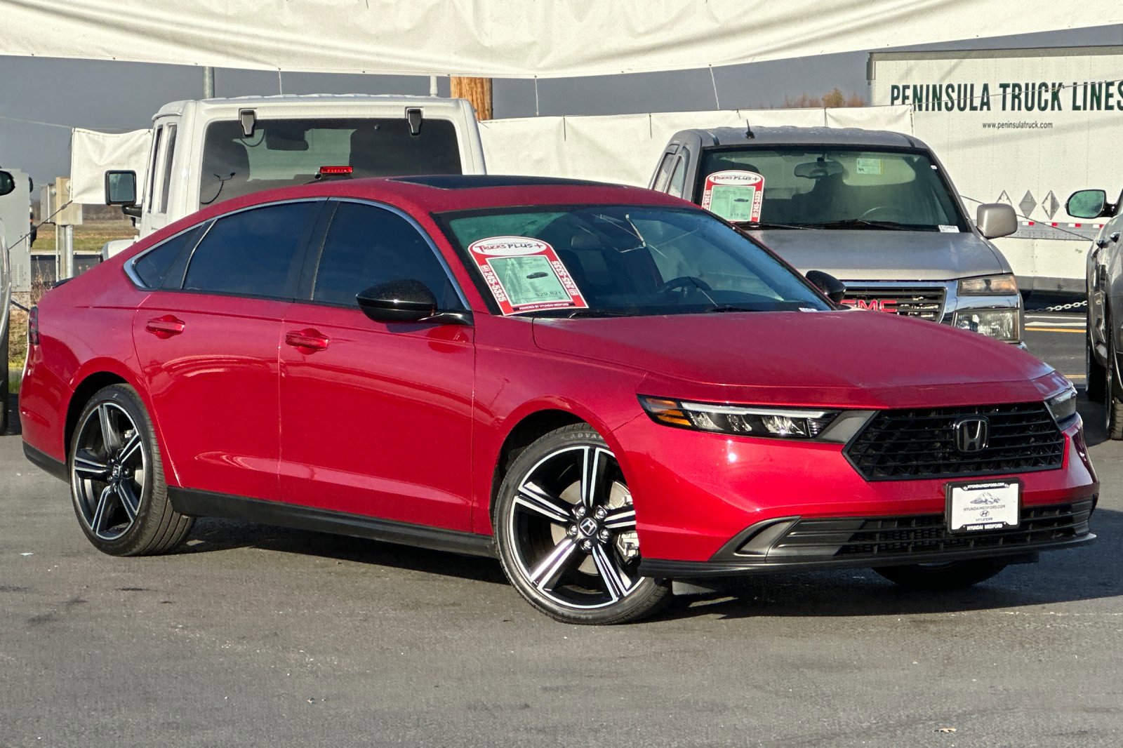 Used 2024 Honda Accord Sport image 2