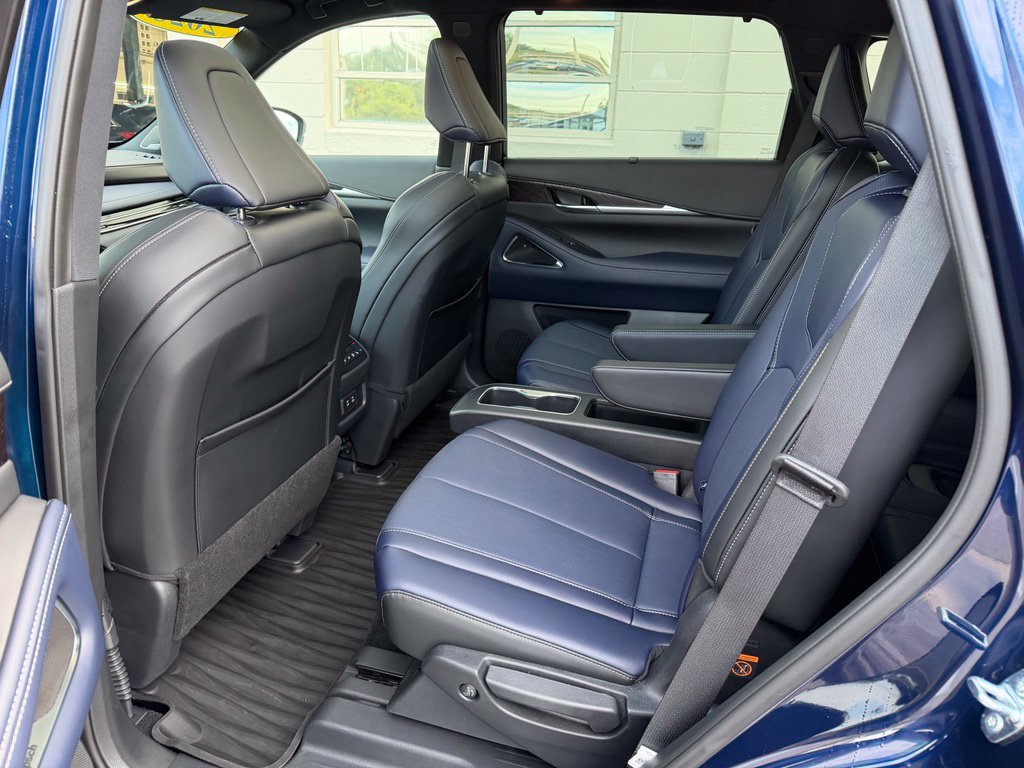 Used 2026 INFINITI QX60 Sport w/ Dark Cargo Package AWD/4WD image 11