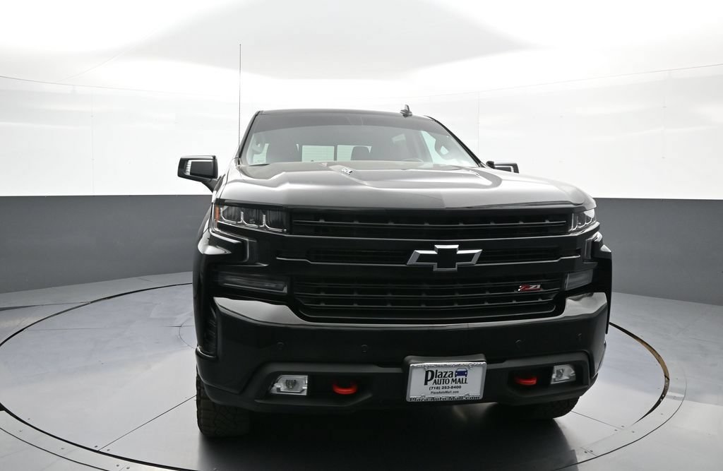 Used 2021 Chevrolet Silverado 1500 LT Trail Boss w/ Convenience Package II AWD/4WD image 2