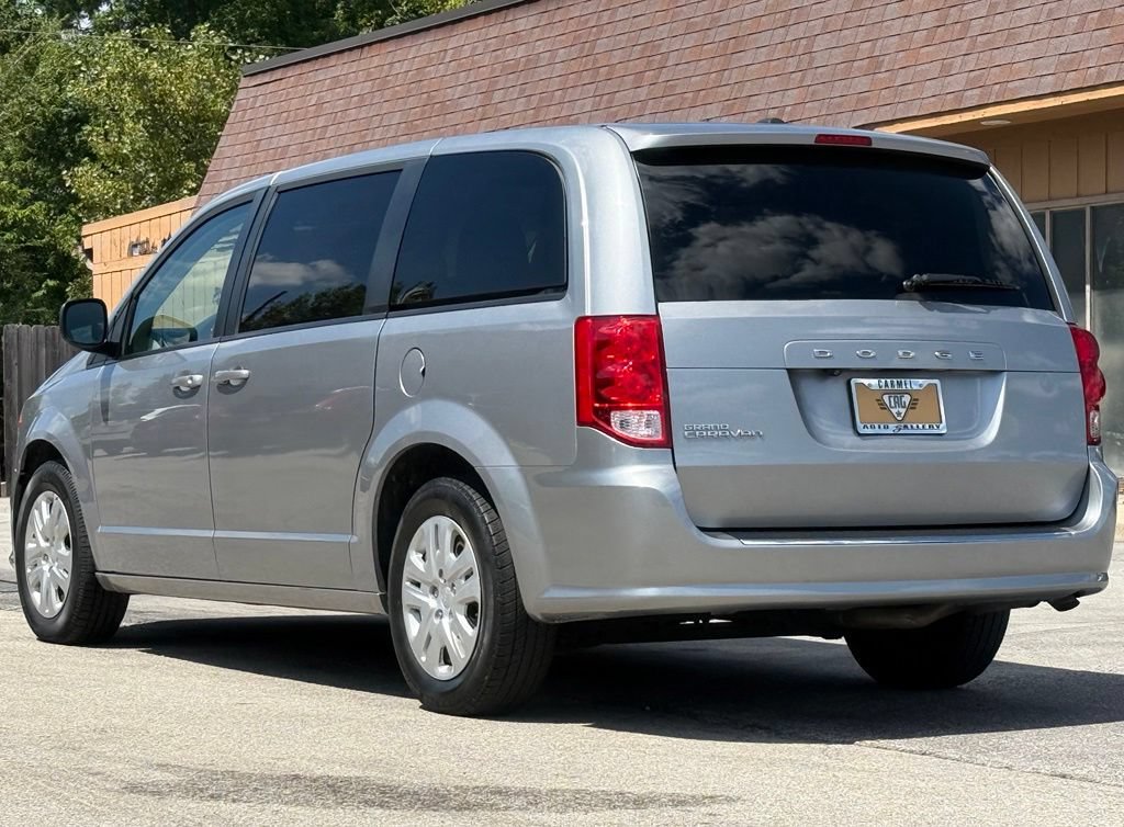 Used 2018 Dodge Grand Caravan SE w/ UConnect Hands-Free Group FWD image 3