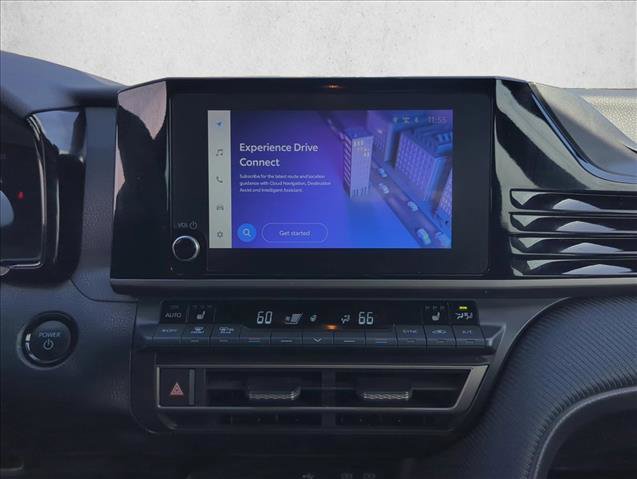 Used 2025 Toyota Camry SE w/ Convenience Package image 15