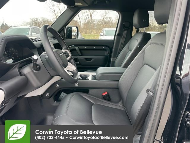 Used 2025 Land Rover Defender 110 S image 17