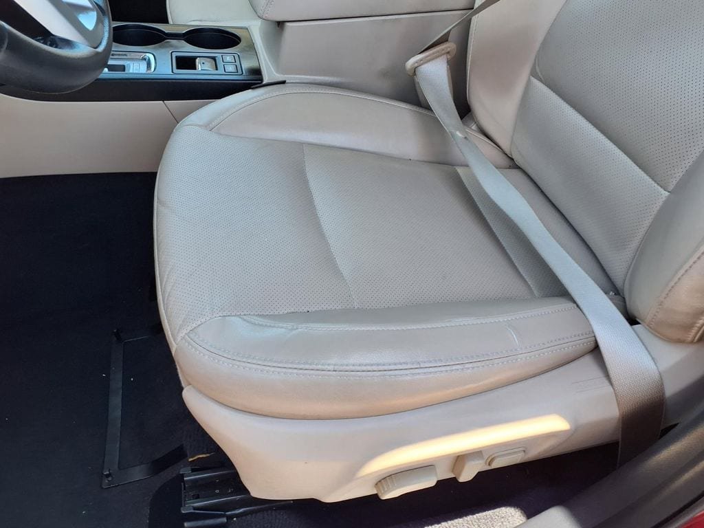 Used 2017 Subaru Outback 2.5i Limited AWD/4WD image 24
