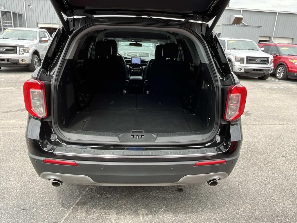 Certified 2023 Ford Explorer Limited w/ Equipment Group 301A RWD image 24