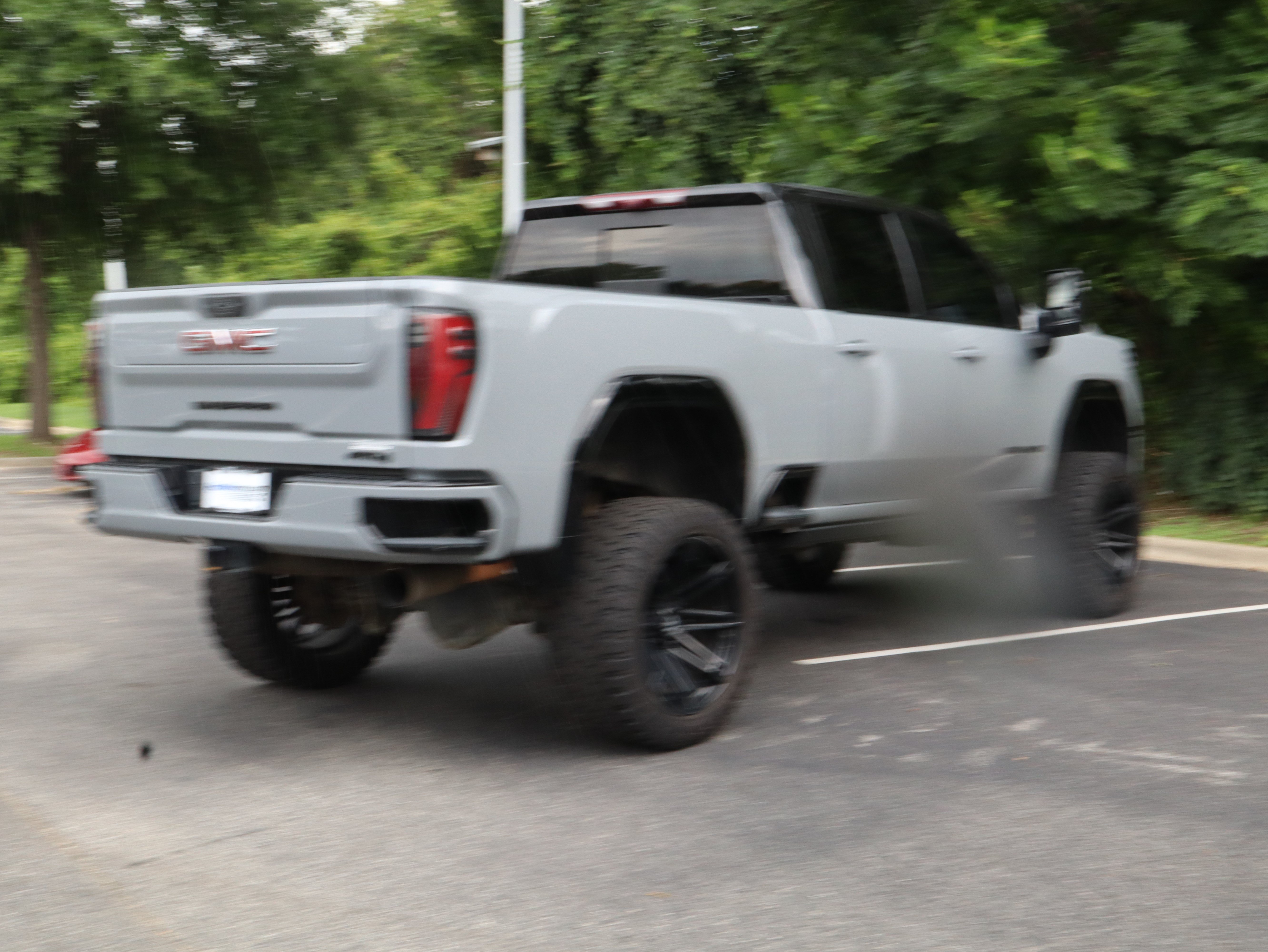 Used 2024 GMC Sierra 3500 AT4 w/ AT4 Premium Plus Package AWD/4WD image 9