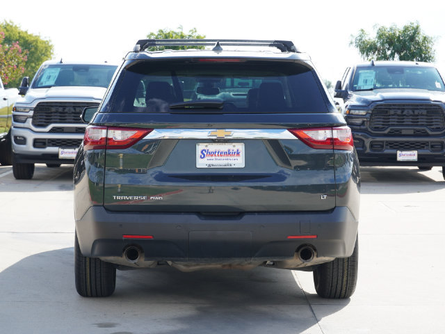Used 2021 Chevrolet Traverse LT w/ LT Premium Package AWD/4WD image 4