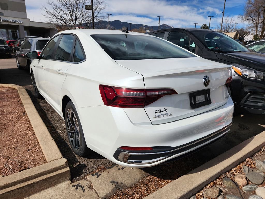 Used 2022 Volkswagen Jetta SEL image 5