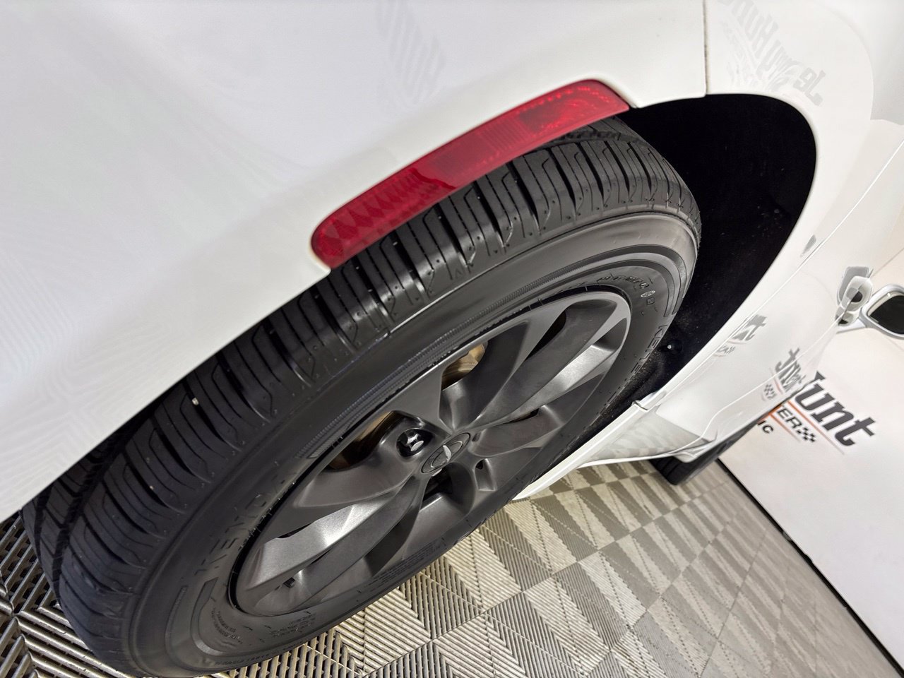 Used 2021 Chrysler Pacifica Touring w/ S Appearance Package FWD image 31