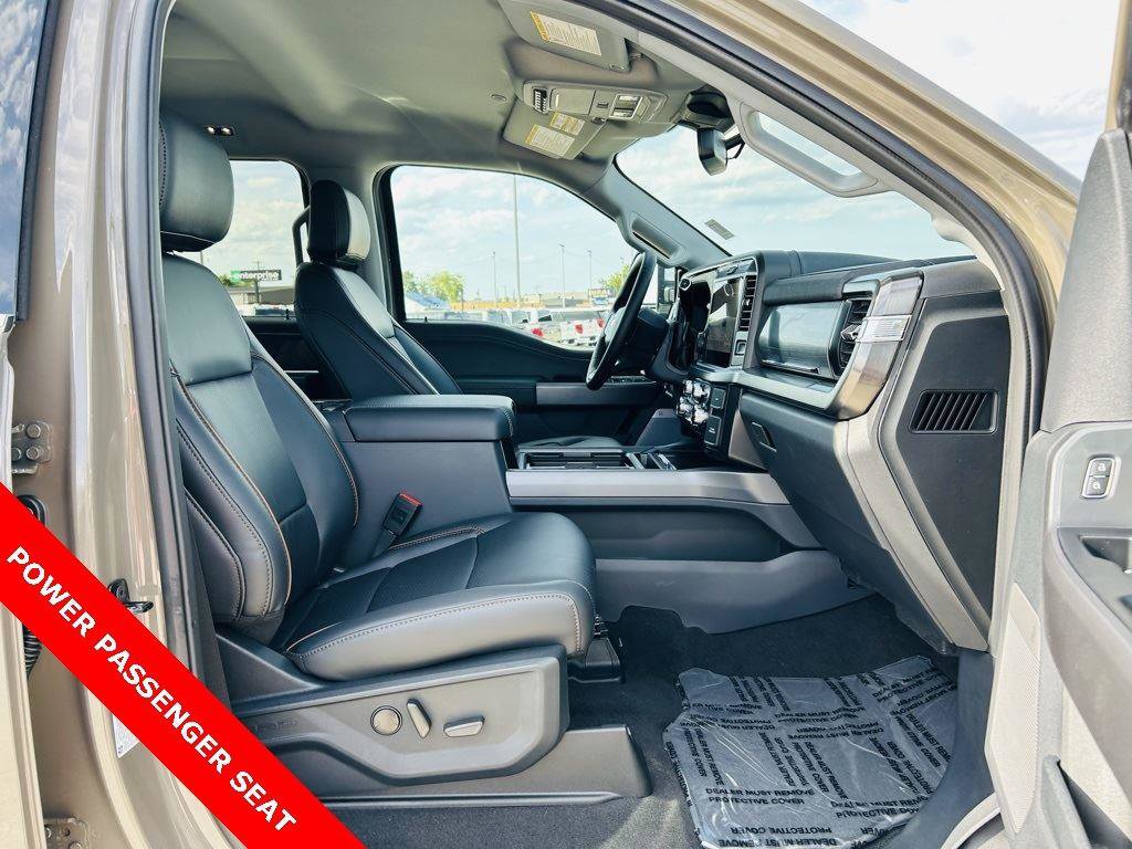 New 2026 Ford F250 Lariat w/ Lariat Premium Package image 38