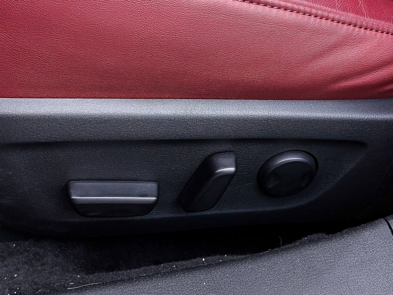 Used 2025 MAZDA MAZDA3 Carbon image 17