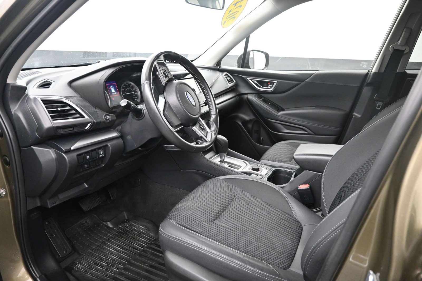 Used 2024 Subaru Forester Premium AWD/4WD image 10