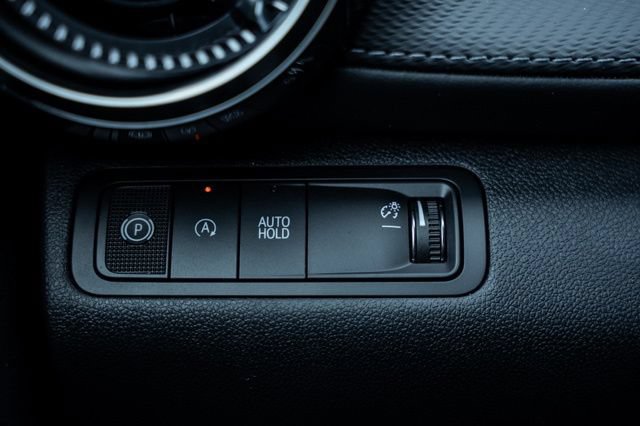 New 2027 Chevrolet Equinox LT w/ Safety and Technology Package FWD image 17
