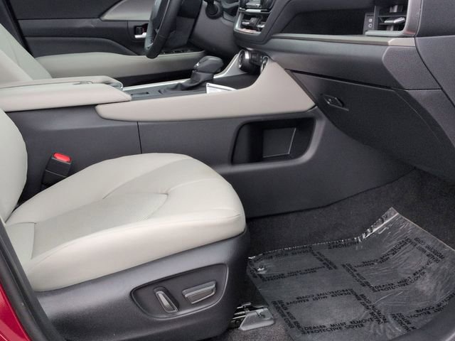 Certified 2026 Toyota Grand Highlander XLE image 30