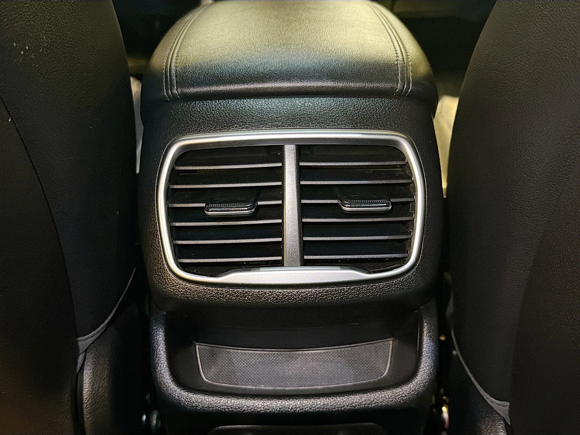 Used 2020 Hyundai Santa Fe SEL w/ Cargo Package image 28