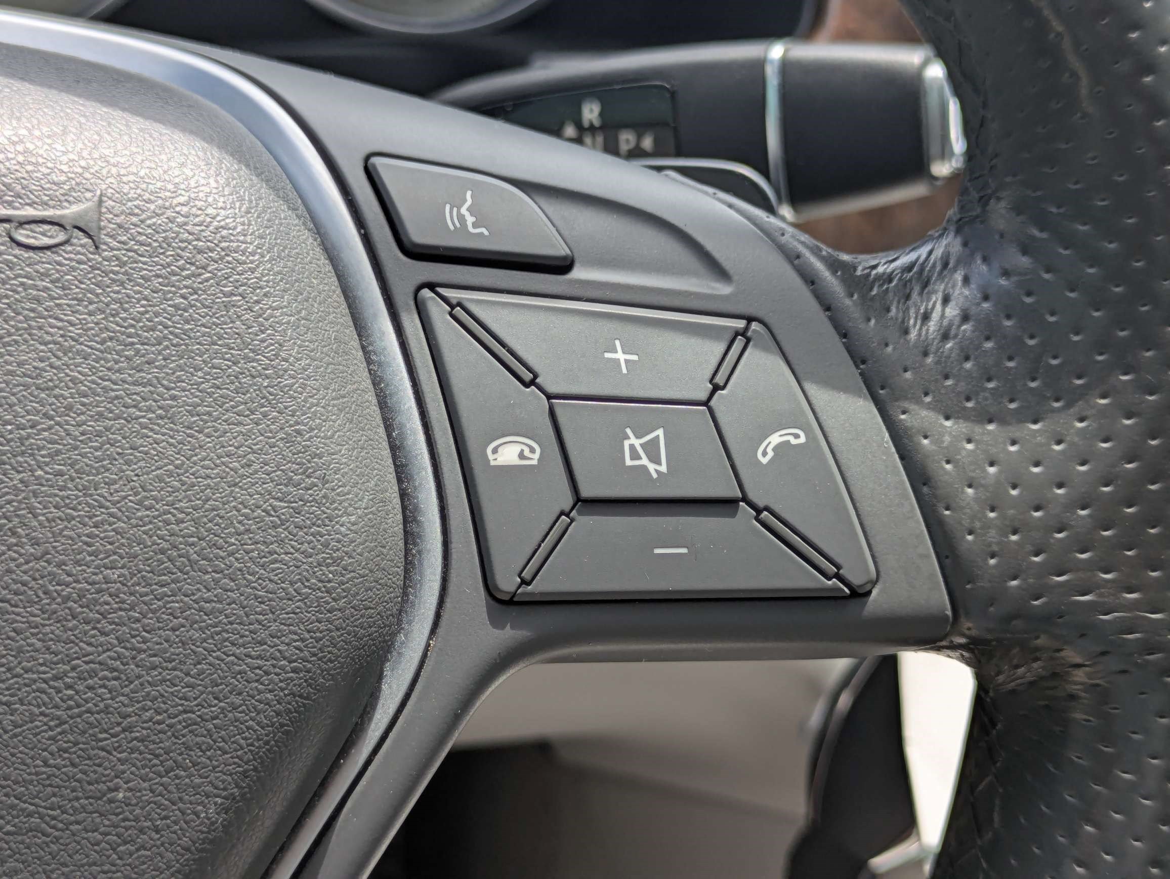 Used 2016 Mercedes-Benz E 350 Sedan image 34
