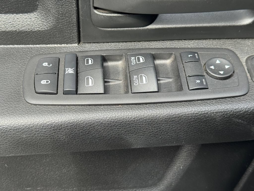 Used 2024 RAM 3500 Tradesman AWD/4WD image 17