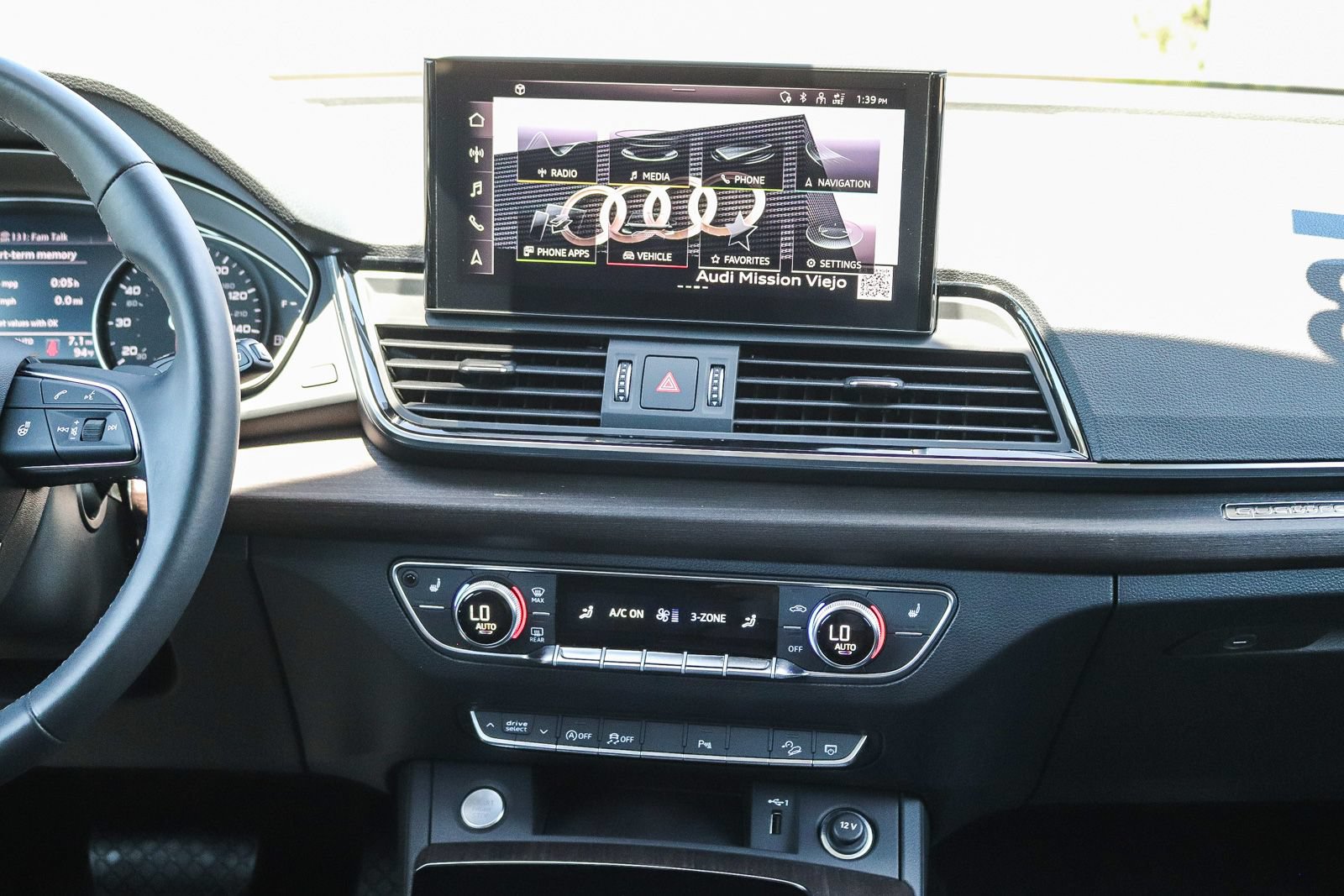 Certified 2023 Audi Q5 2.0T Premium w/ Convenience Package AWD/4WD image 15