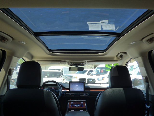 Used 2022 Lincoln Aviator Reserve image 10