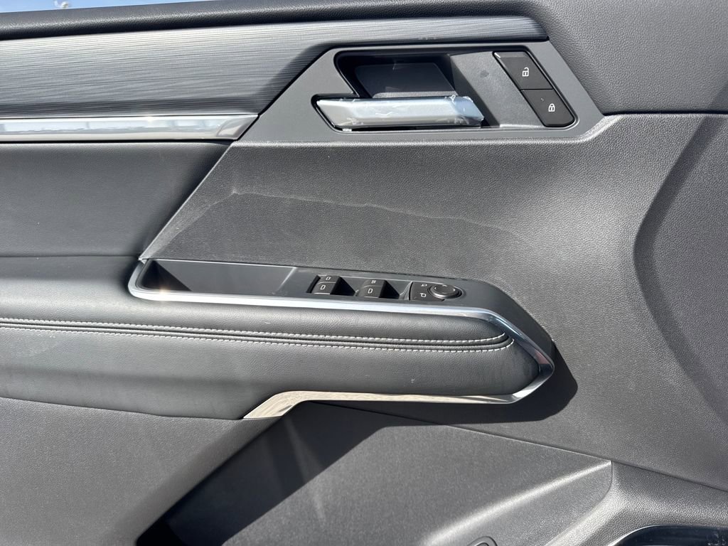 New 2026 GMC Acadia Elevation w/ Black Edition FWD image 15