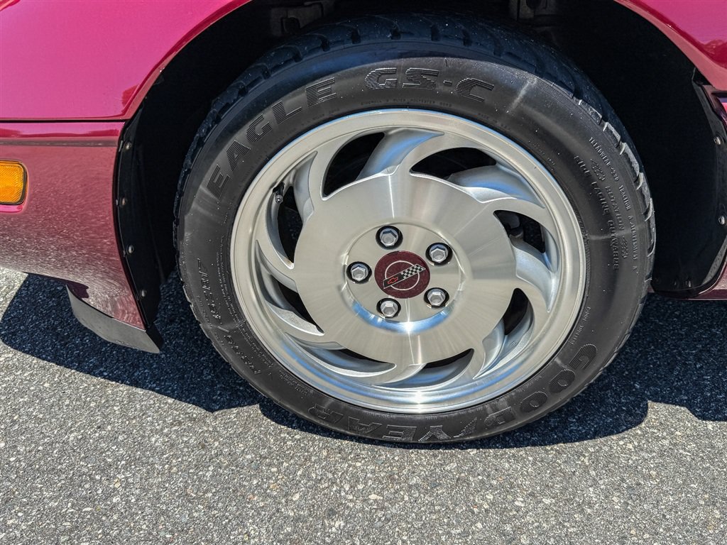 Used 1993 Chevrolet Corvette Convertible RWD image 20
