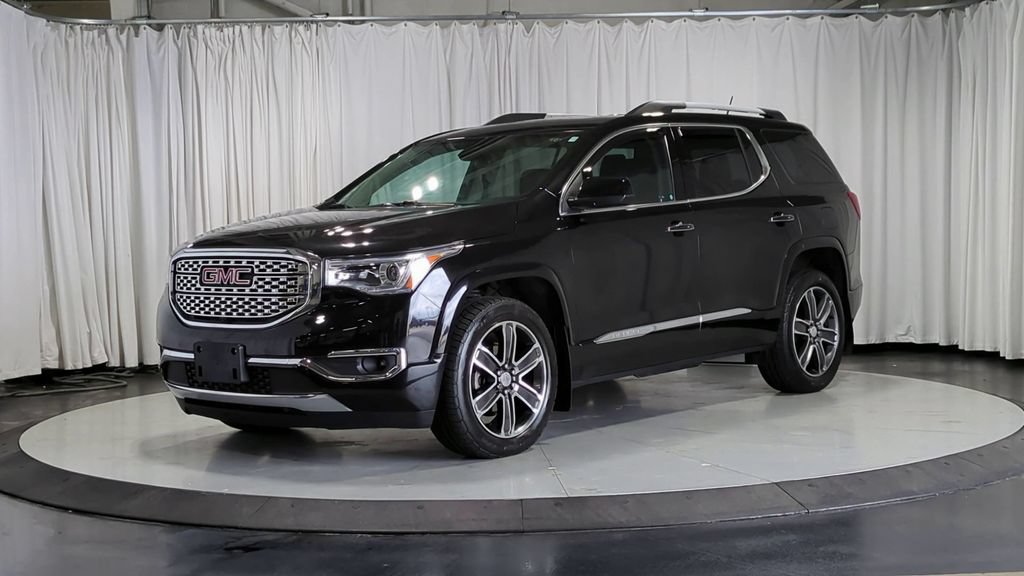 Used 2017 GMC Acadia Denali w/ Technology Package AWD/4WD image 5