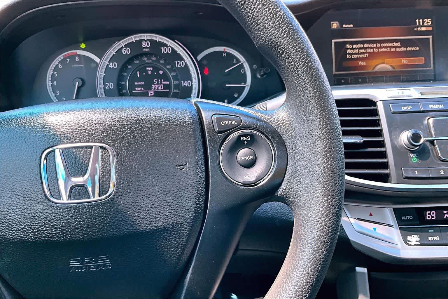 Used 2015 Honda Accord EX image 25