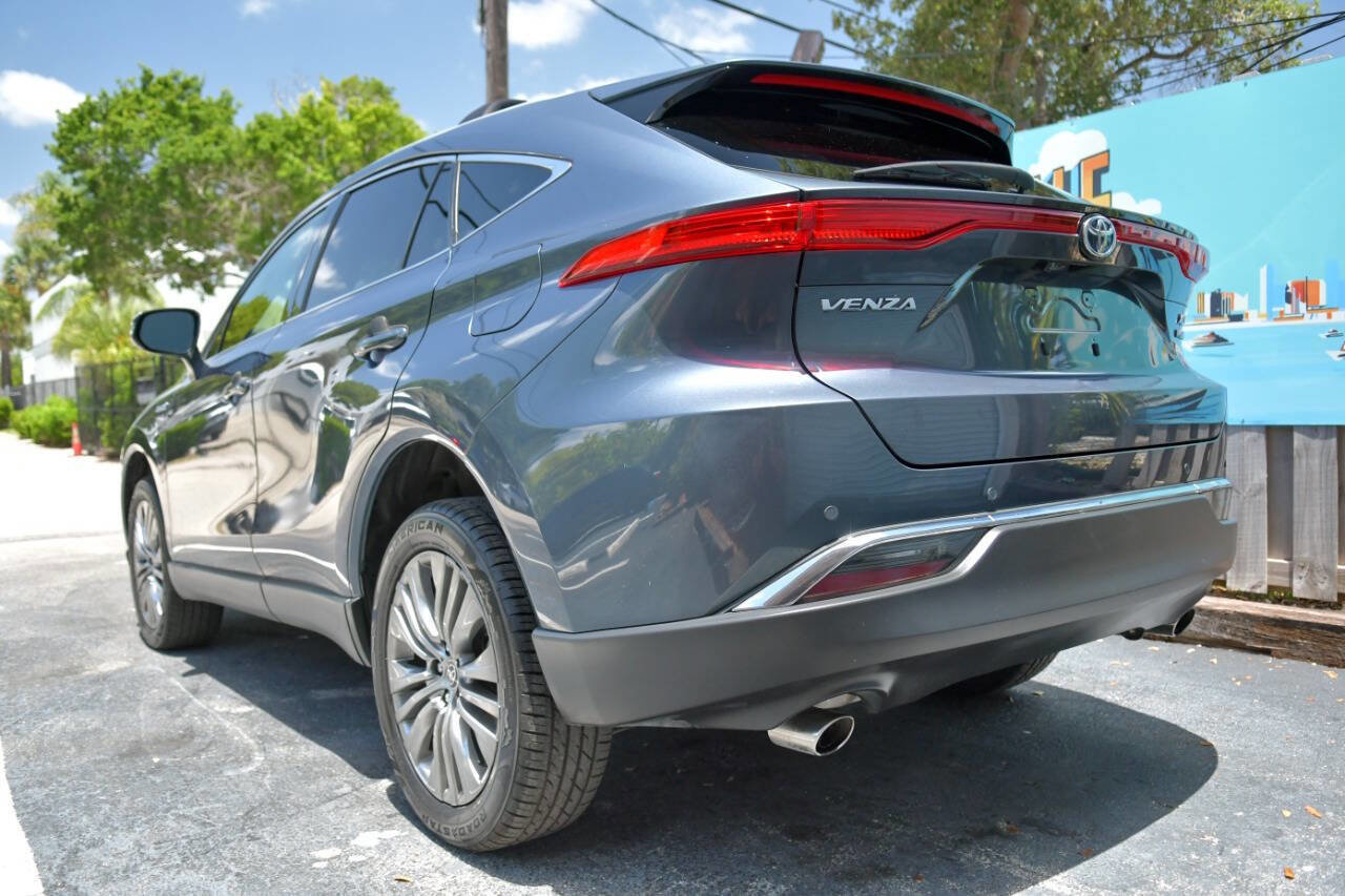 Used 2021 Toyota Venza XLE w/ Softex Package image 7