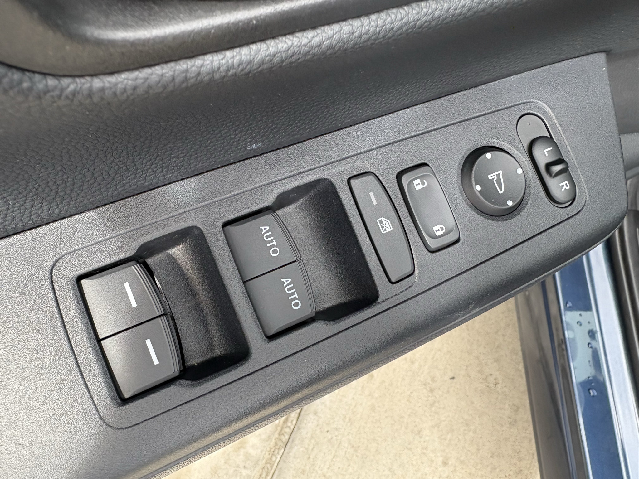 Used 2024 Honda CR-V Sport image 12