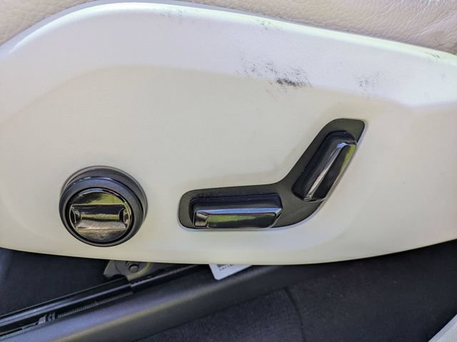 Used 2024 Volvo XC90 B5 Plus w/ Protection Package Premier AWD/4WD image 14