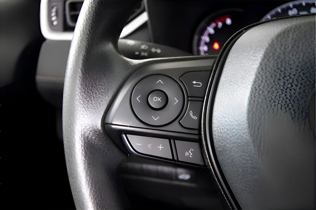 Used 2023 Toyota RAV4 XLE w/ Convenience Package image 17