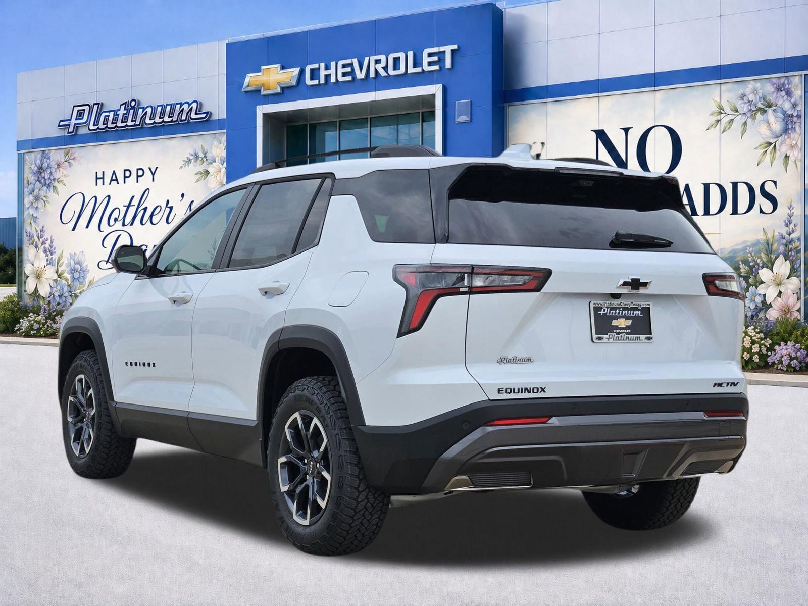 New 2026 Chevrolet Equinox ACTIV w/ Convenience Package III FWD image 4