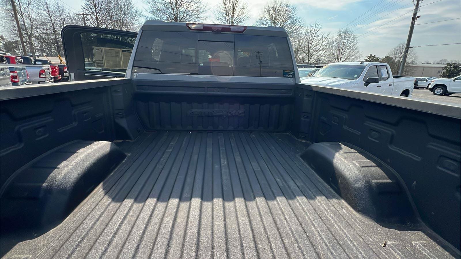 Used 2024 GMC Sierra 2500 AT4X AWD/4WD image 10