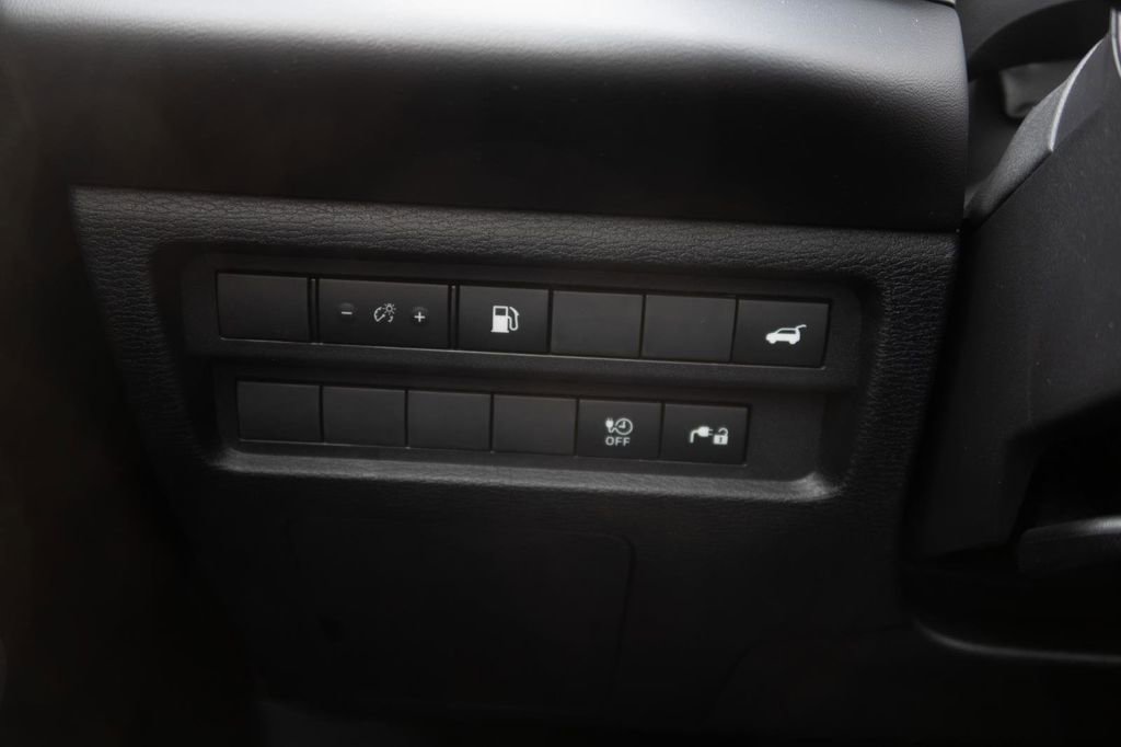 New 2025 Mitsubishi Outlander 4WD Plug-In Hybrid image 30