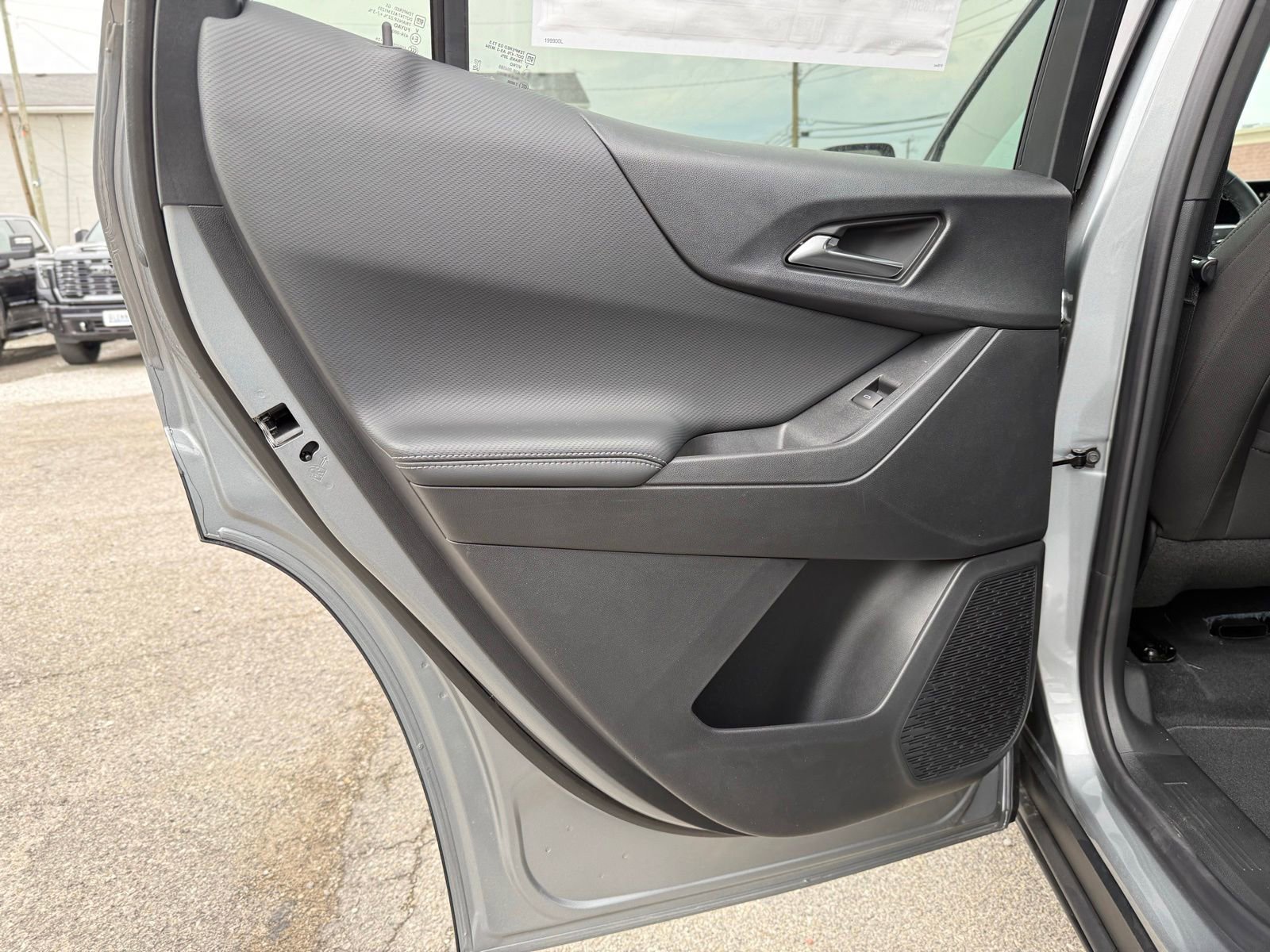 New 2026 Chevrolet Equinox LT FWD image 24