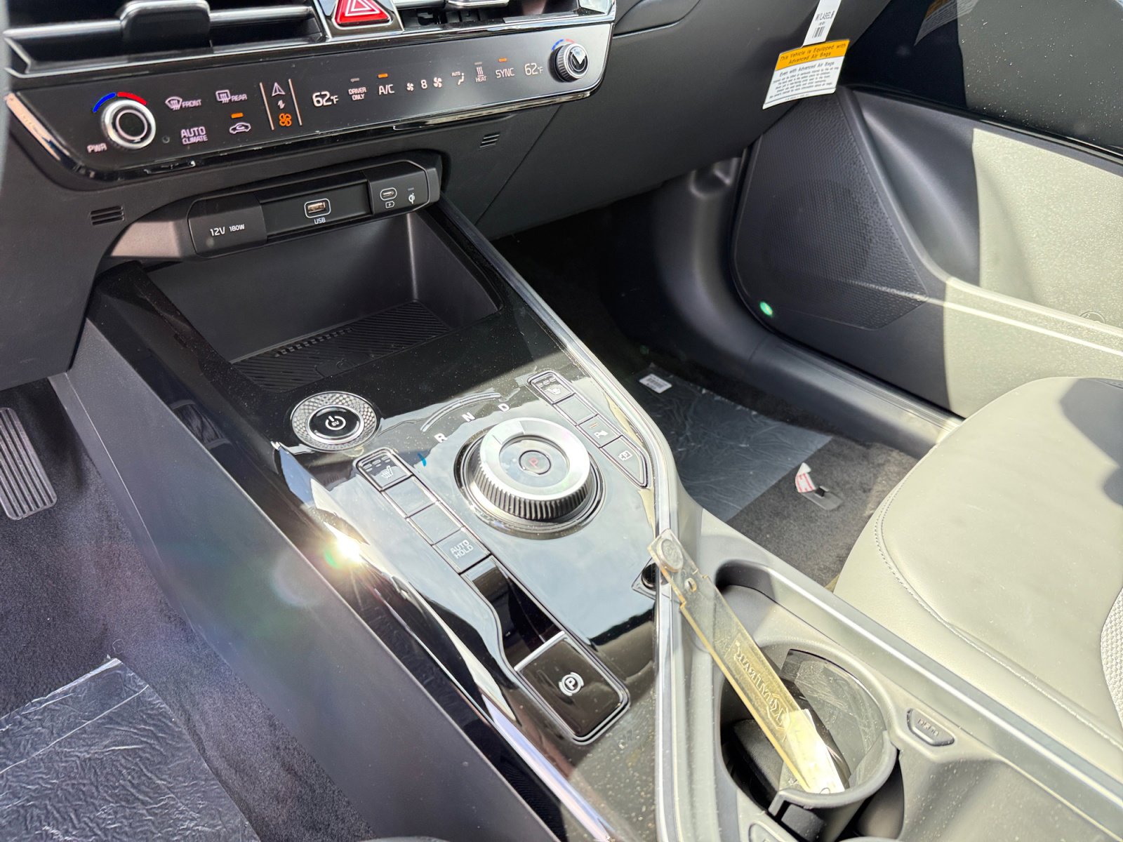 New 2026 Kia Niro Wind FWD image 13